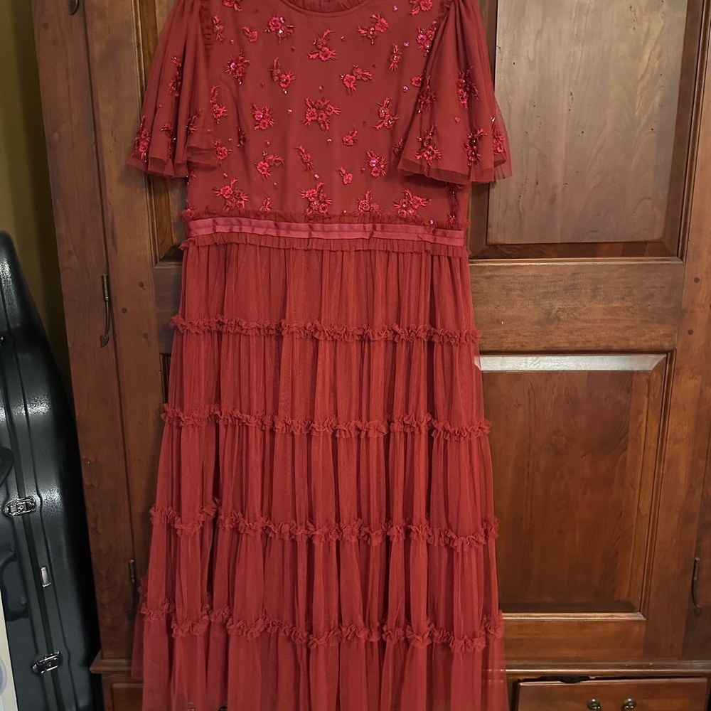 Ivy City Co Anastasia Red Floral Midi Dress